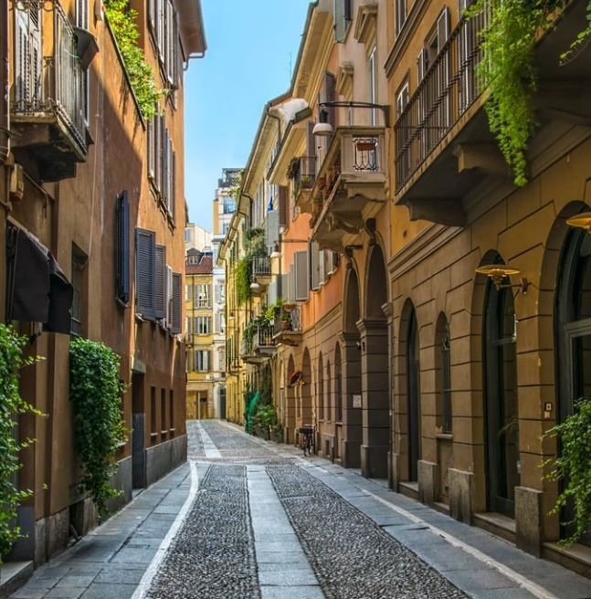 Travel itineraries: Brera District